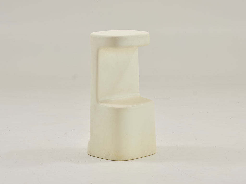 Serif Bar Stool