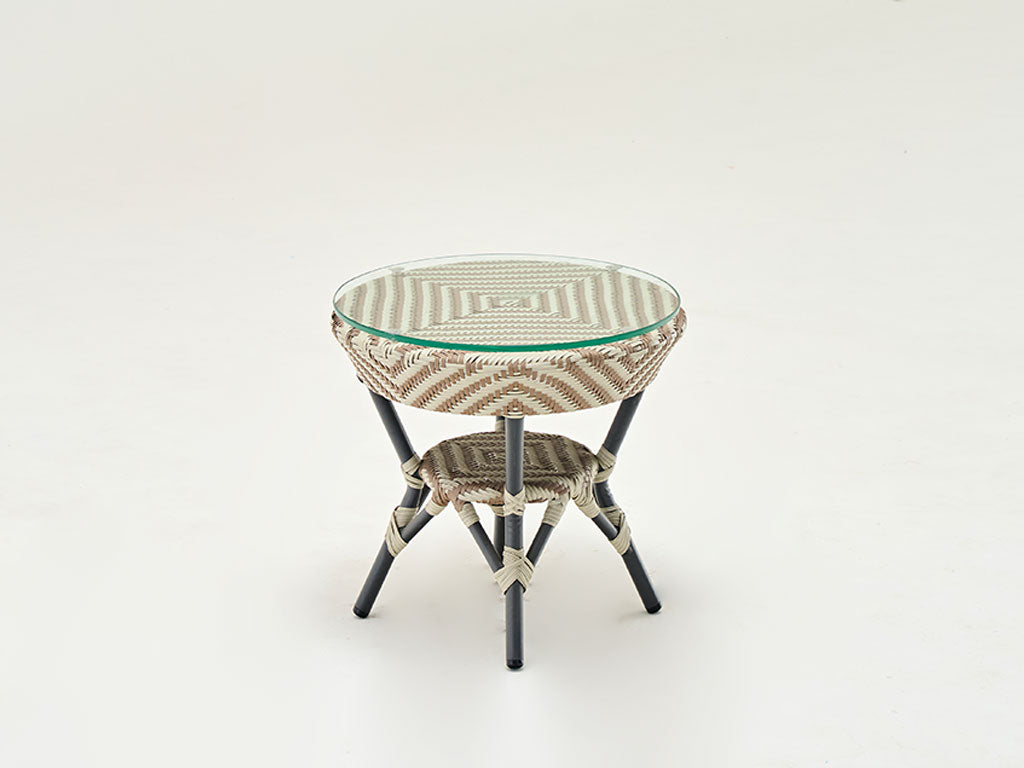 Club (2 Single Seater Chair With Center Table)