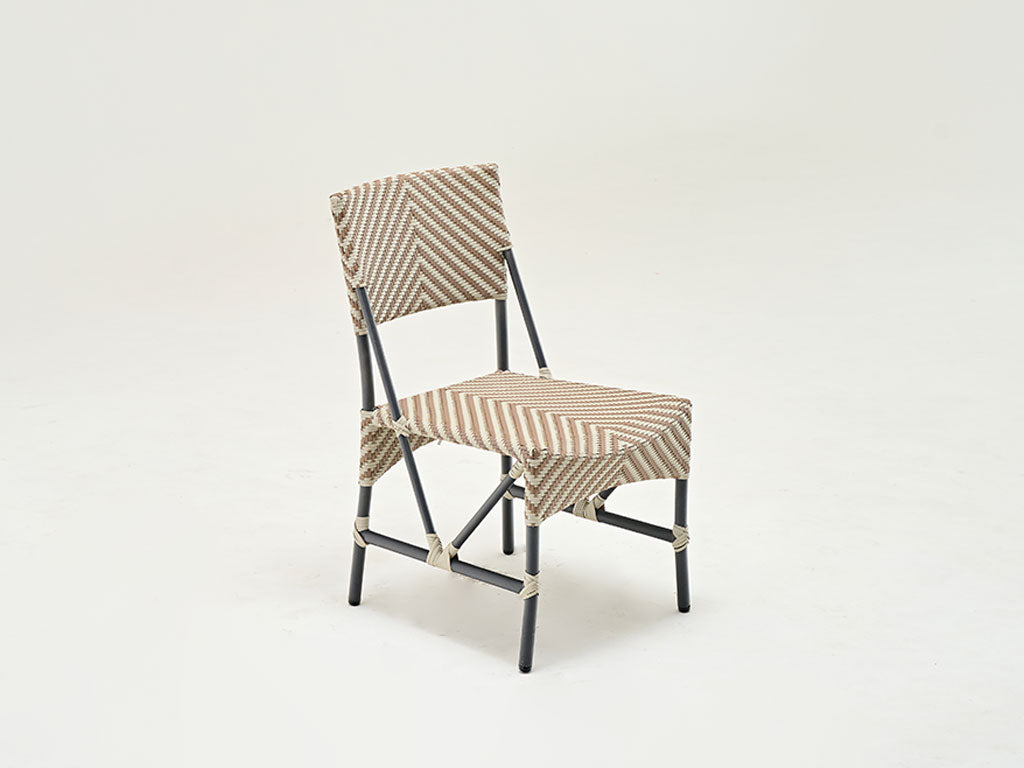 Club (2 Single Seater Chair With Center Table)