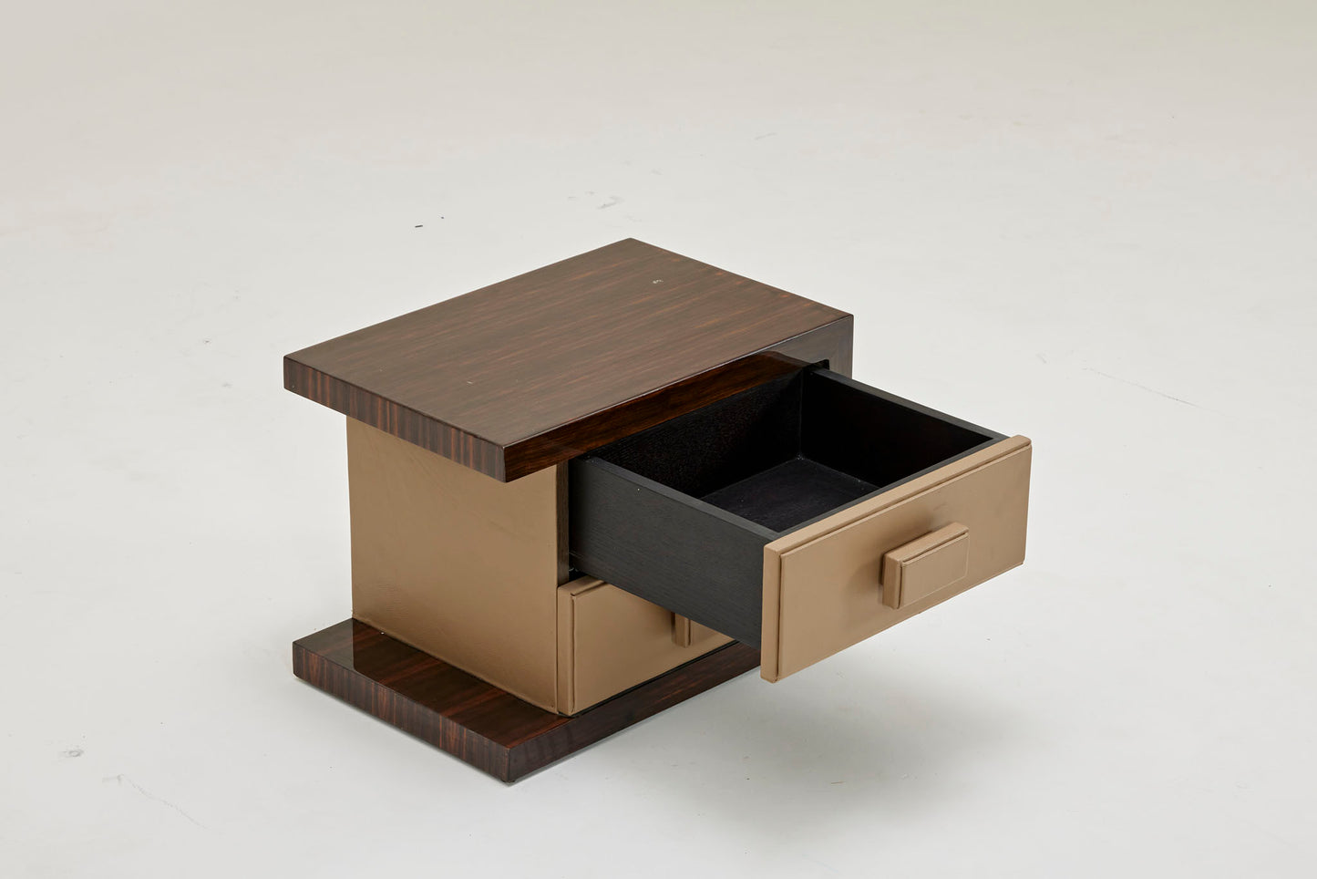 Iconic Bed Side Table (1 Pc Available)