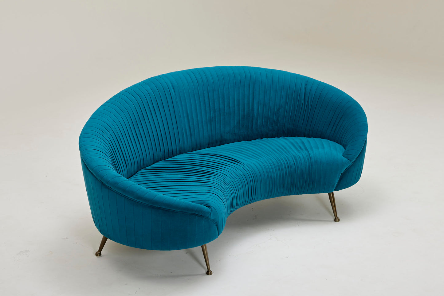 Bennet (1 Pc. Available)