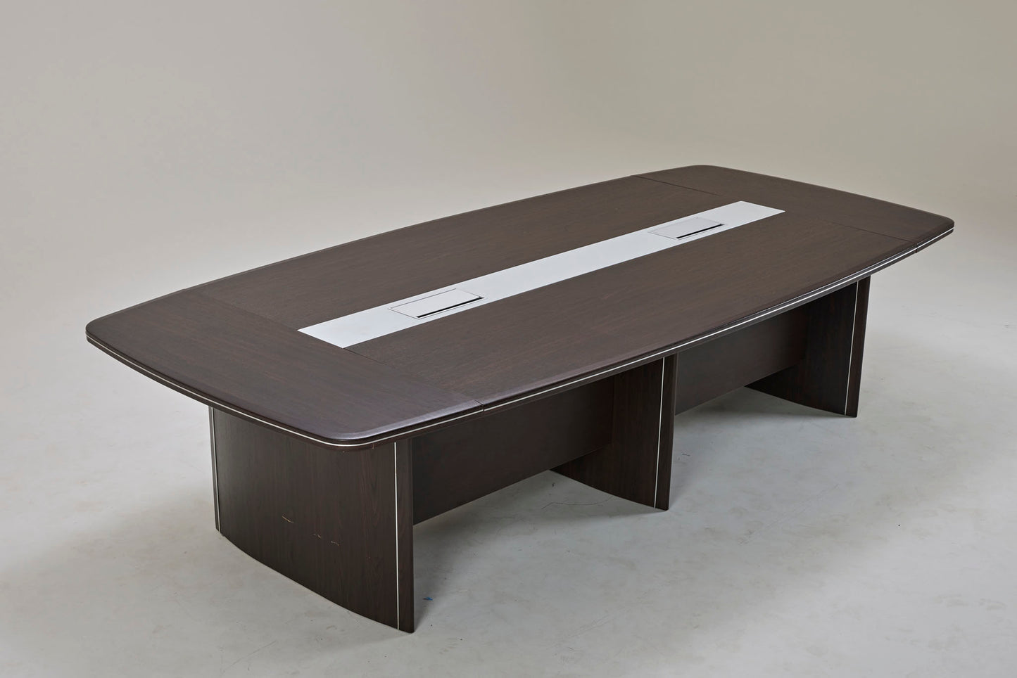 Tavoli 10 Seater (1 Pc Available)