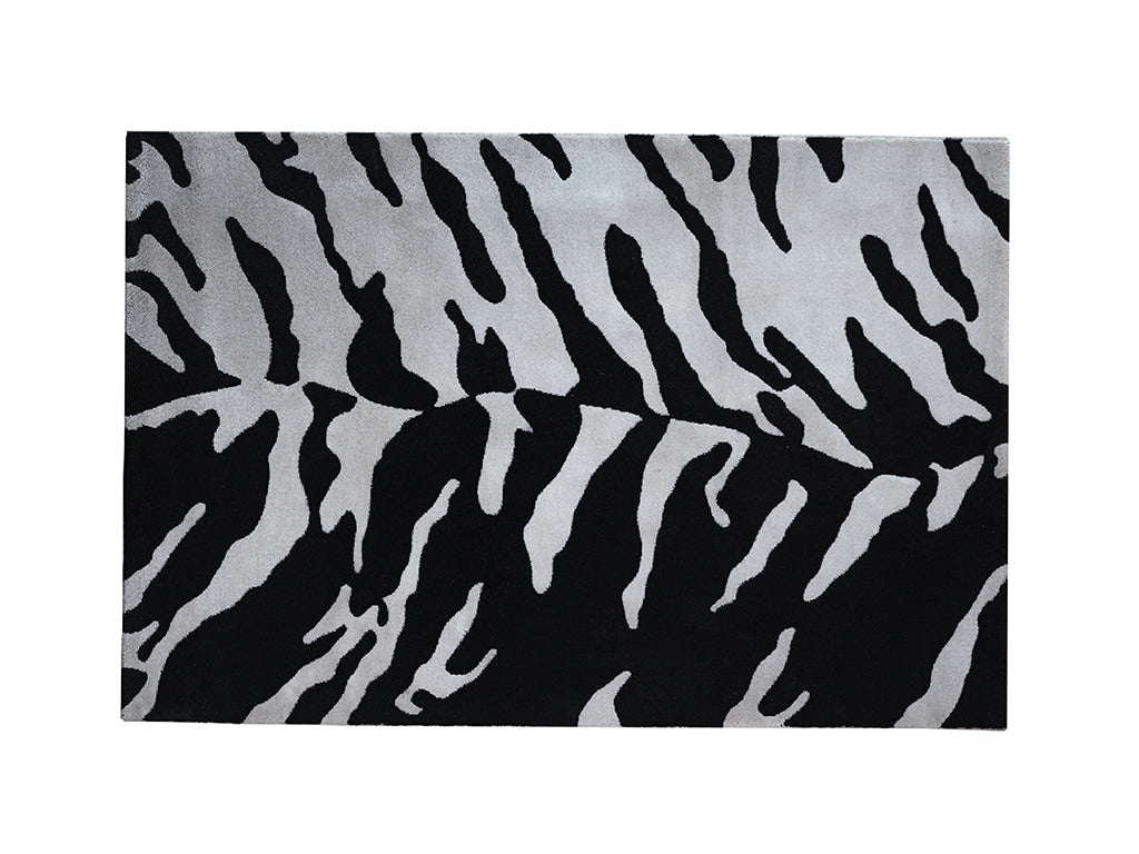 102 (5'11'' x 3'11'')