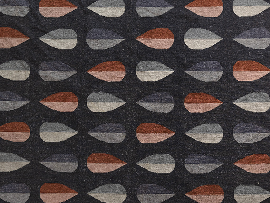 213 (7'1'' x 5'3'')
