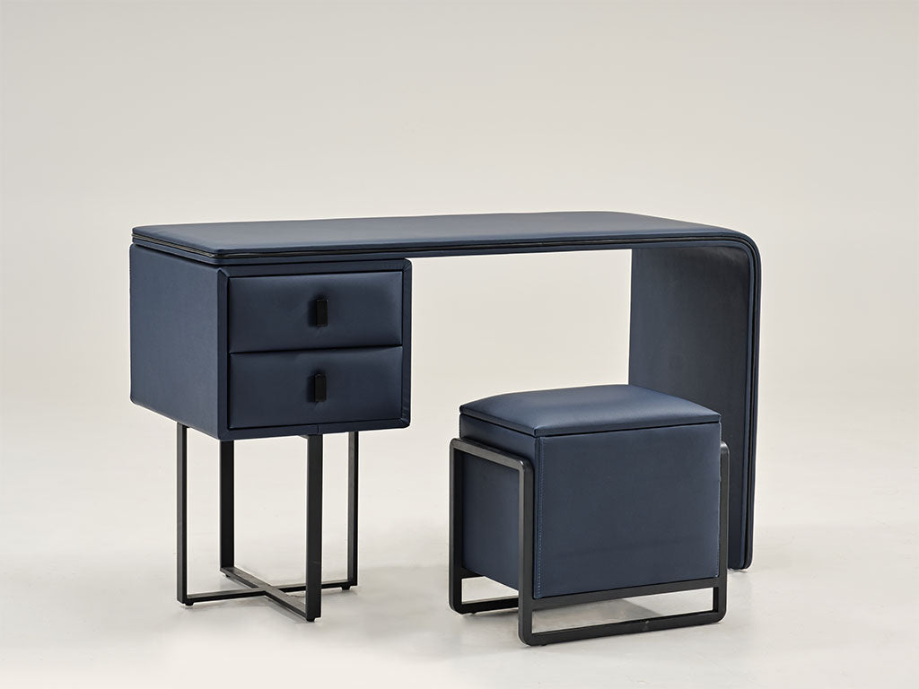 3006 with Stool