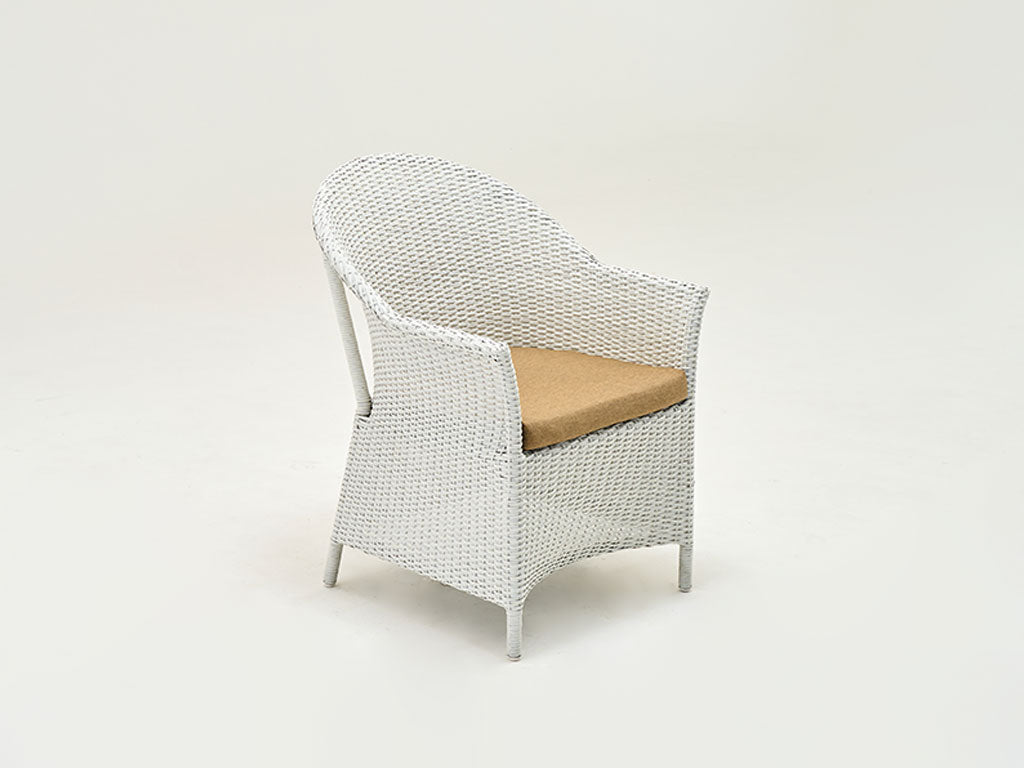 Noon (4 Single Seater Chair With Center Table)