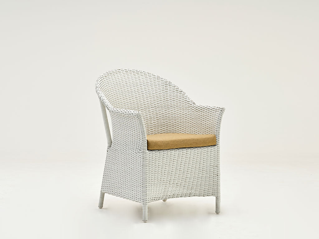 Noon (4 Single Seater Chair With Center Table)