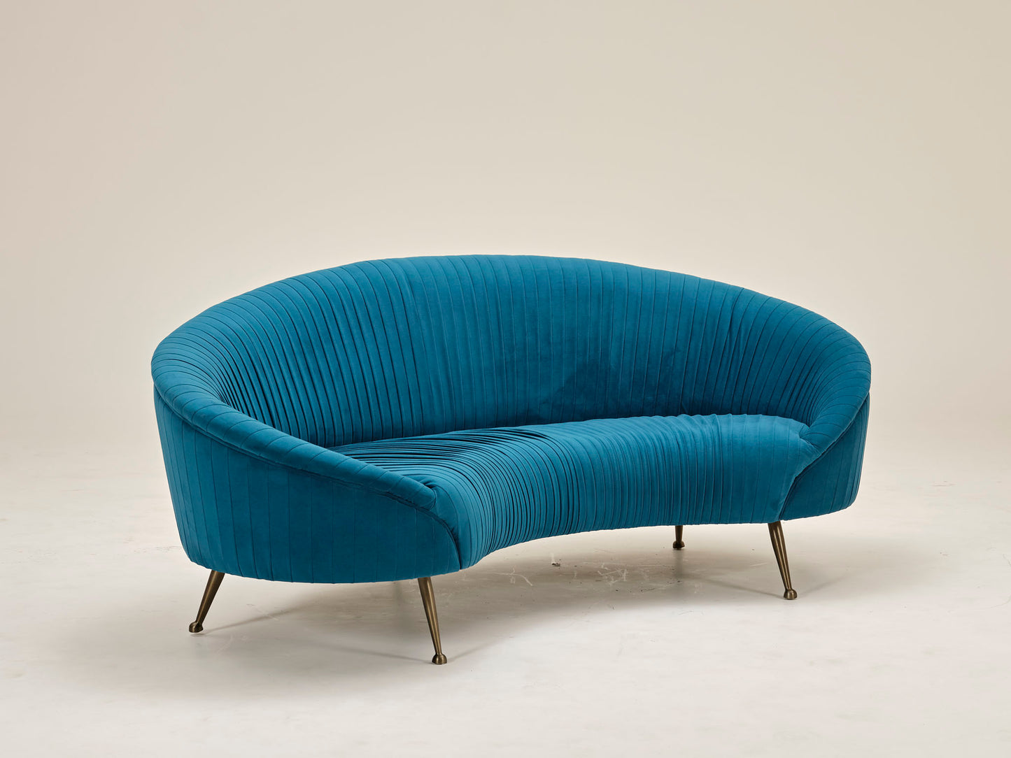 Bennet (1 Pc. Available)