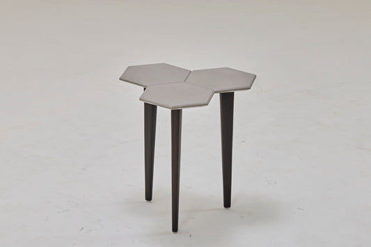 Clover (1 Pc Available)