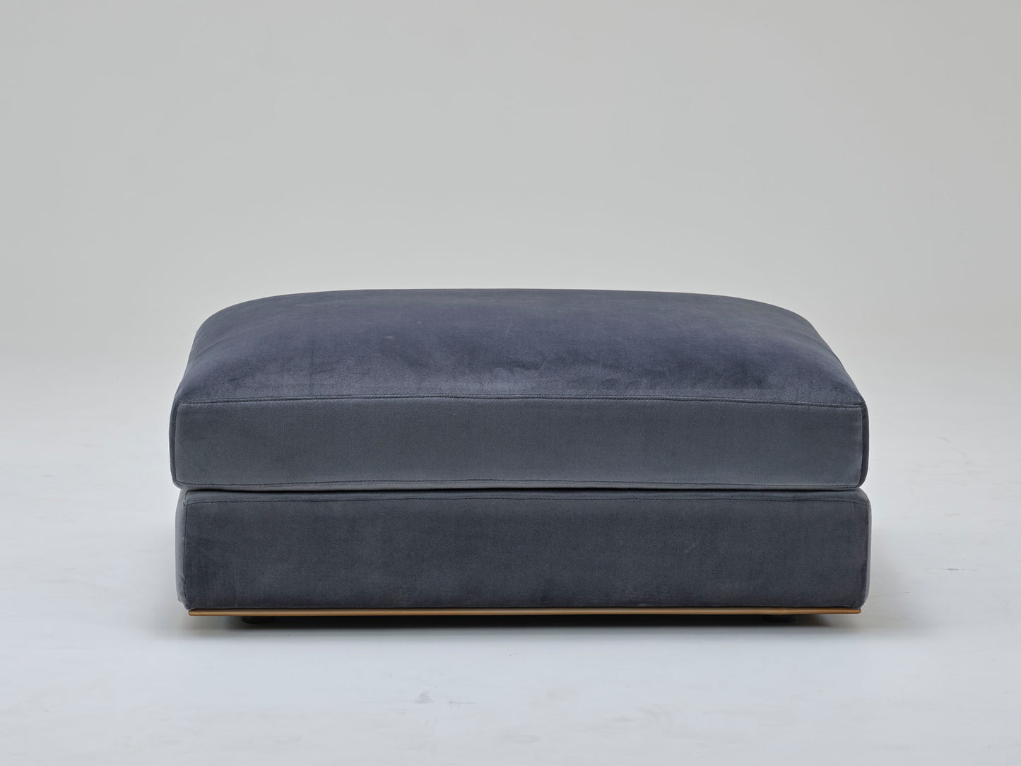 Pouf (1 Pc Available)