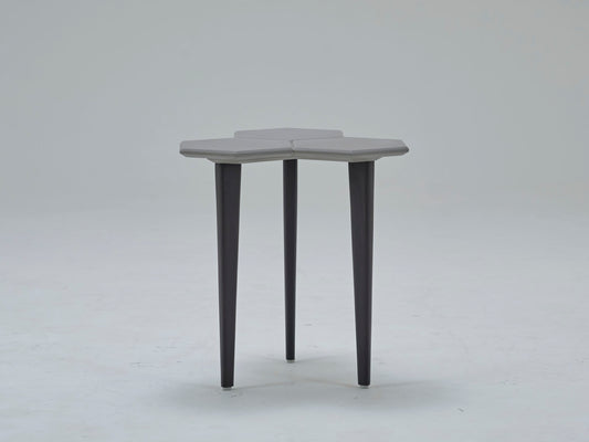 Clover (1 Pc Available)