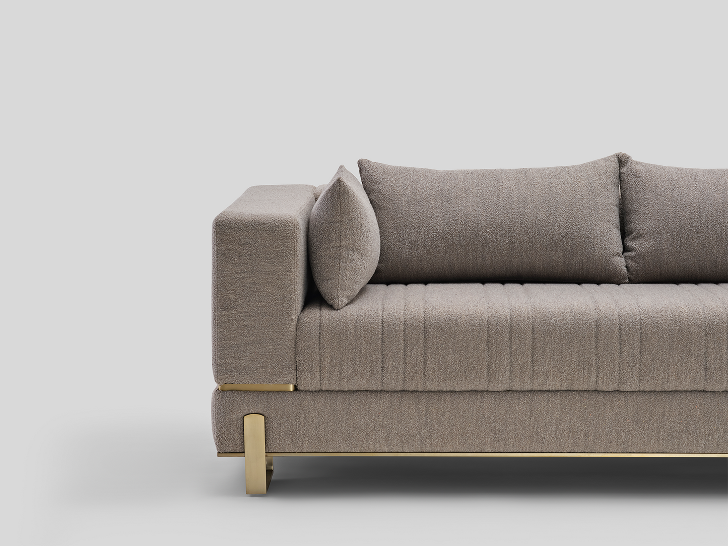 Grand 4 Seater (1 Pc Available)