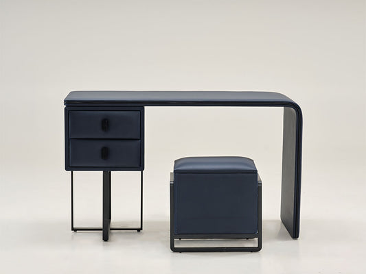 3006 with Stool